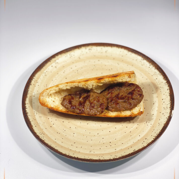 Köfte çeyrek ekmek