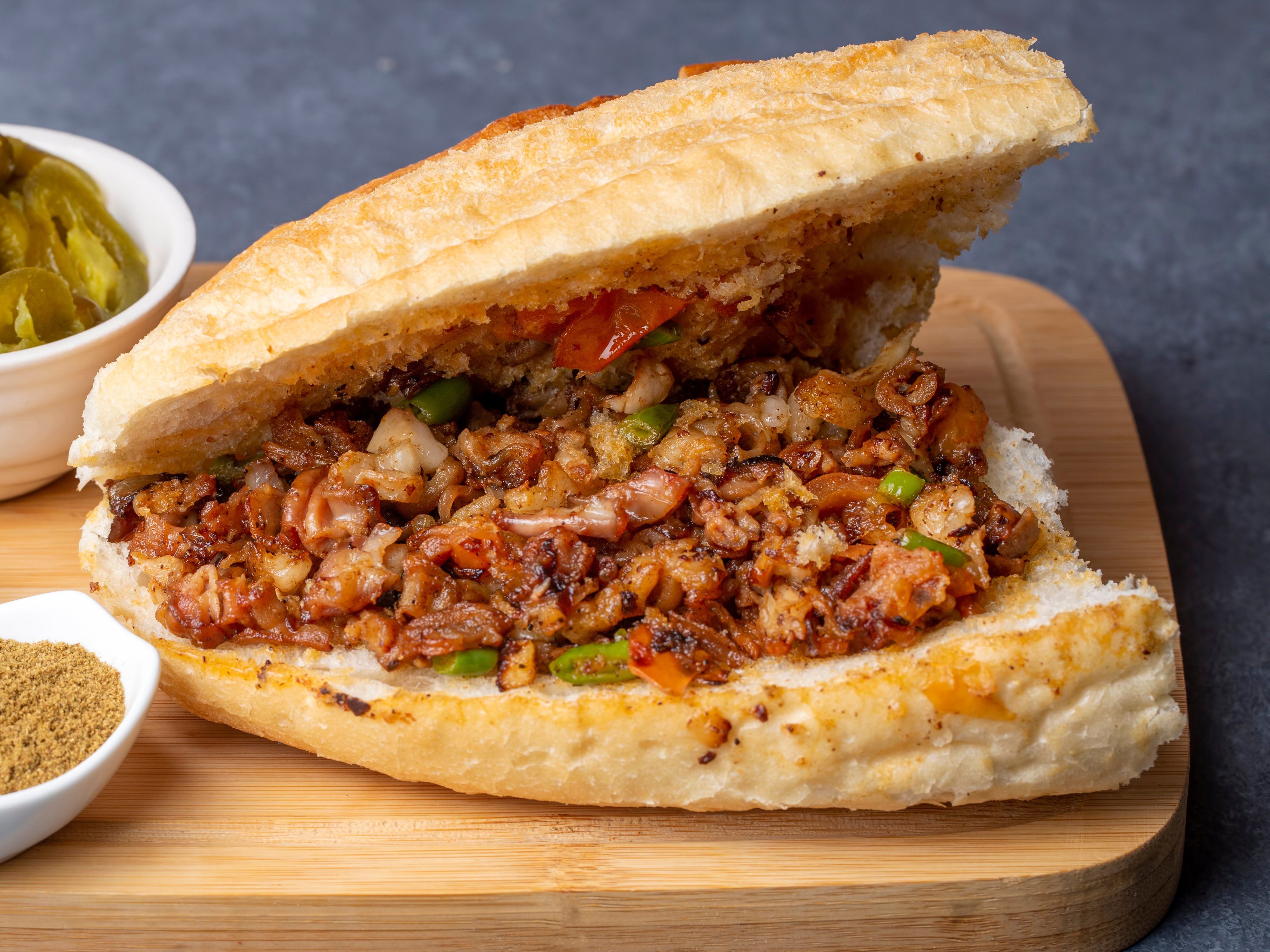 Kokoreç yarım ekmek